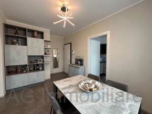 Verbania Intra, elegant three-room apartment in modern building - Ref. 029