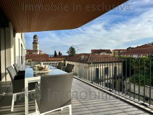 Verbania Intra, zentral gelegen, wunderschöne neue Vierzimmerwohnung mit Terrasse – Ref. 048