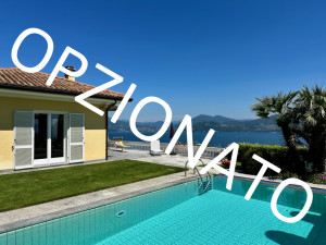  Oggebbio collina, splendida Villa signorile con piscina e Vista Lago - Rif. 111