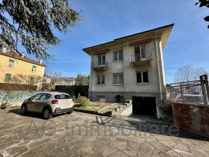 Verbania Intra, detached villa with private garden - Ref. 130