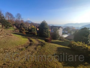 Verbania Hanglage großes Baugrundstück mit Seeblick - Rif: 075