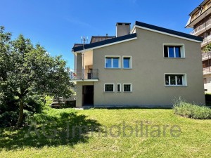 Vogogna, detached house with garden and garage - Ref. 010